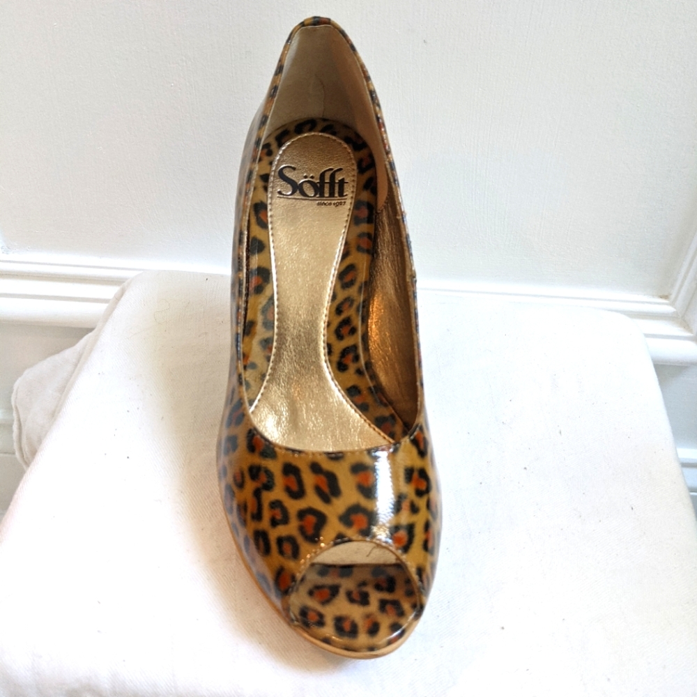 Leather leopard print heels by Sofft - Picture 3 of 13